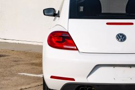 2012 Volkswagen Beetle - Image 35