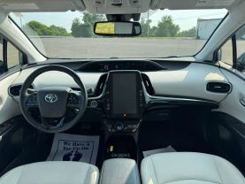2019 TOYOTA PRIUS HATCHBACK 4-CYL, HYBRID, 1.8 LITER LIMITED HATCHBACK 4D