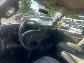 2018 CHEVROLET EXPRESS 2500 PASSENGER PASSENGER V8, FLEX FUEL, 6.0 LITER LT VAN 3D