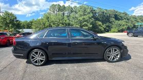 2018 Volkswagen Passat - Image 3