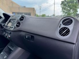 2017 VOLKSWAGEN TIGUAN LIMITED SUV 4-CYL, TURBO, 2.0 LITER 2.0T 4MOTION SPORT UTILITY 4D