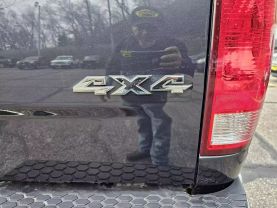 2018 RAM 1500 CREW CAB PICKUP V8, HEMI, 5.7 LITER SLT PICKUP 4D 5 1/2 FT