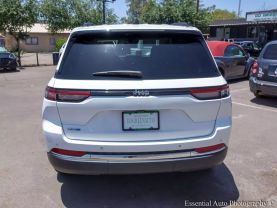 -2023 Jeep Grand Cherokee 4xe - Image 6