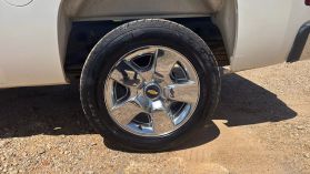 2009 CHEVROLET SILVERADO 1500 CREW CAB PICKUP V8, FLEX FUEL, 5.3 LITER LTZ PICKUP 4D 5 3/4 FT