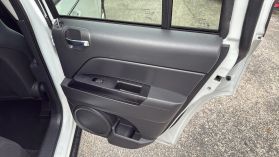 2012 Jeep Compass - Image 18