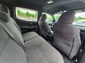 2017 Toyota Tacoma Double Cabtrd Off-road Pickup 4d 5 Ft - Image 16
