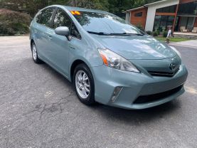 2014 TOYOTA PRIUS V WAGON 4-CYL, HYBRID, 1.8 LITER FIVE WAGON 4D