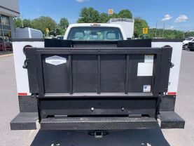 2015 FORD F250 SUPER DUTY 8FT KNAPHEIDE SERVICE BED TRUCK WITH 1,000 LBS LIFT GATE SERVICE/UTILITY TRUCKS V8, FLEX FUEL, 6.2 LITER XL PICKUP 2D 8 FT - Eddies Auto Sales