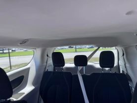 2023 CHRYSLER VOYAGER