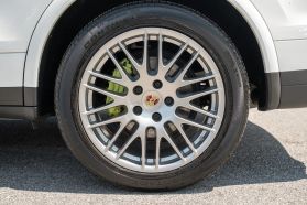 2018 PORSCHE CAYENNE SUV V6, SPRCHG, HYBRID, 3.0L S E-HYBRID SPORT UTILITY 4D