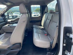 2017 FORD F450 SUPER DUTY SUPER CAB DRW 9FT KNAPHEIDE SERVICE BED TRUCK SERVICE/UTILITY TRUCKS V10, 6.8 LITER XLT 168" W.B. - Eddies Auto Sales