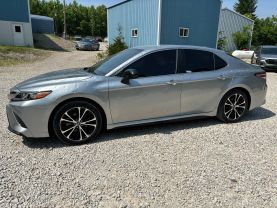 2020 TOYOTA CAMRY SEDAN 4-CYL, 2.5 LITER SE SEDAN 4D at T&T Repairables - used car dealership in Spencer, Indiana.