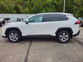 2022 TOYOTA RAV4 HYBRID SUV 4-CYL, HYBRID, 2.5 LITER XLE SPORT UTILITY 4D