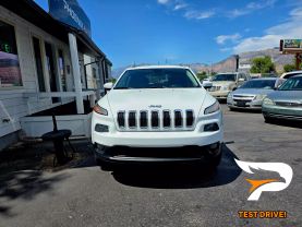 2017 JEEP CHEROKEE SUV V6, 3.2 LITER LATITUDE SPORT UTILITY 4D