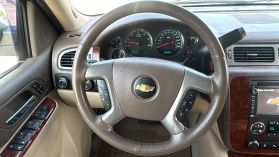 2014 Chevrolet Suburban 1500 - Image 27