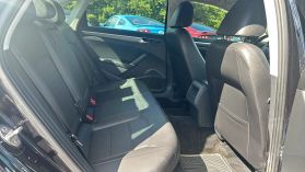 2018 Volkswagen Passat - Image 26