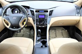 2012 HYUNDAI SONATA SEDAN 4-CYL, 2.4 LITER GLS SEDAN 4D