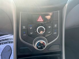 2016 HYUNDAI ELANTRA SEDAN 4-CYL, 1.8 LITER SE SEDAN 4D