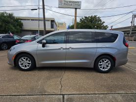 2017 CHRYSLER PACIFICA VAN V6, 3.6 LITER TOURING MINIVAN 4D
