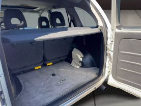 2005 TOYOTA RAV4 SUV 4-CYL, 2.4 LITER SPORT UTILITY 4D
