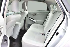 2013 TOYOTA PRIUS HATCHBACK 4-CYL, HYBRID, 1.8 LITER FIVE HATCHBACK 4D