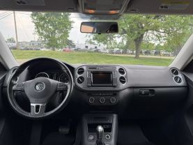 2017 VOLKSWAGEN TIGUAN LIMITED SUV 4-CYL, TURBO, 2.0 LITER 2.0T 4MOTION SPORT UTILITY 4D