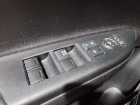 2015 Honda Accord - - Image 28