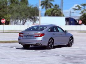 2019 HONDA ACCORD