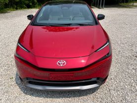 2024 TOYOTA PRIUS HATCHBACK 4-CYL, HYBRID, 2.0 LITER XLE HATCHBACK 4D at T&T Repairables - used car dealership in Spencer, Indiana.