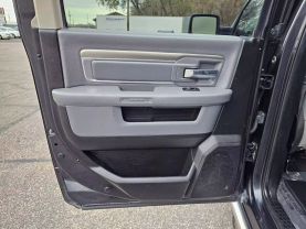2018 RAM 1500 CREW CAB PICKUP V8, HEMI, 5.7 LITER SLT PICKUP 4D 5 1/2 FT