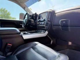 2015 CHEVROLET SILVERADO 3500 HD CREW CAB PICKUP V8, TURBO DSL, 6.6L LTZ PICKUP 4D 8 FT