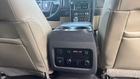 2015 Lincoln Navigator - Image 22