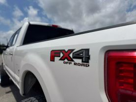 2019 FORD F250 SUPER DUTY CREW CAB PICKUP V8, TURBO DIESEL, 6.7 LITER LARIAT PICKUP 4D 6 3/4 FT