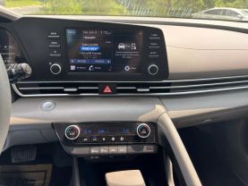 2023 HYUNDAI ELANTRA SEDAN 4-CYL, SULEV, 2.0 LITER SEL SEDAN 4D at T&T Repairables - used car dealership in Spencer, Indiana.
