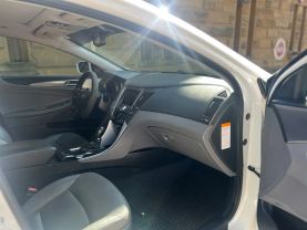 2015 HYUNDAI SONATA SEDAN 4-CYL, HYBRID, 2.4 LITER HYBRID LIMITED SEDAN 4D