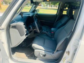 2007 JEEP COMMANDER SUV V8, FLEX FUEL, 4.7 LITER SPORT UTILITY 4D