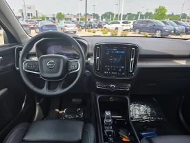2024 VOLVO XC40 SUV 4-CYL, TURBO, 2.0 LITER B5 PLUS BRIGHT THEME SPORT UTILITY 4D