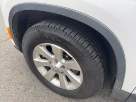 2010 VOLKSWAGEN TIGUAN SUV 4-CYL, TURBO, 2.0 LITER SE SPORT UTILITY 4D