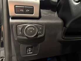 2017 FORD F150 SUPERCREW CAB PICKUP V6, ECOBOOST, TT, 3.5L PLATINUM PICKUP 4D 5 1/2 FT