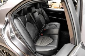 2020 Toyota Camry - Image 29
