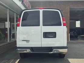 2014 Chevrolet Express 3500 Passengerlt Extended Van 3d - Image 4
