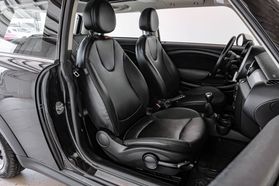 2011 MINI HARDTOP HATCHBACK 4-CYL, 1.6 LITER COOPER HATCHBACK 2D