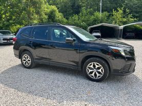2023 SUBARU FORESTER SUV 4-CYL, 2.5 LITER PREMIUM SPORT UTILITY 4D at T&T Repairables - used car dealership in Spencer, Indiana.