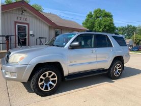 2005 TOYOTA 4RUNNER SUV V6, 4.0 LITER SR5 SPORT UTILITY 4D - Becker Auto Sales LLC in Emporia, KS