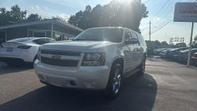 2014 Chevrolet Suburban 1500 - Image 8