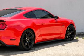 2018 Ford Mustang - Image 12