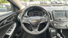 2018 Chevrolet Malibu - Image 19