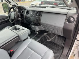 2016 FORD F550 SUPER DUTY CREW CAB & CHASSIS CAB CHASSIS V8, TURBO DSL, 6.7L 176" W.B. 4D