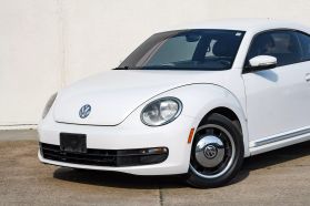 2012 Volkswagen Beetle - Image 5