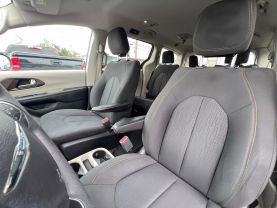 2017 CHRYSLER PACIFICA VAN V6, 3.6 LITER TOURING MINIVAN 4D